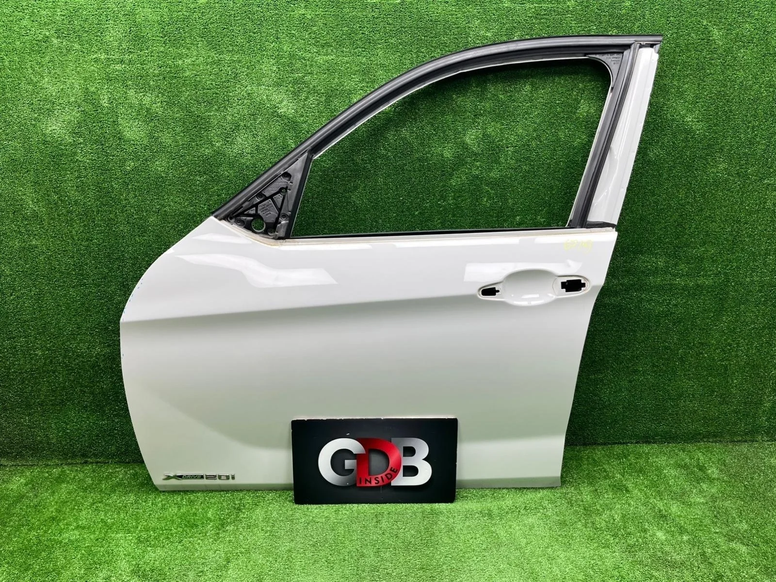Дверь BMW X1 2011 41517339357 E84 N20B20A, передняя левая