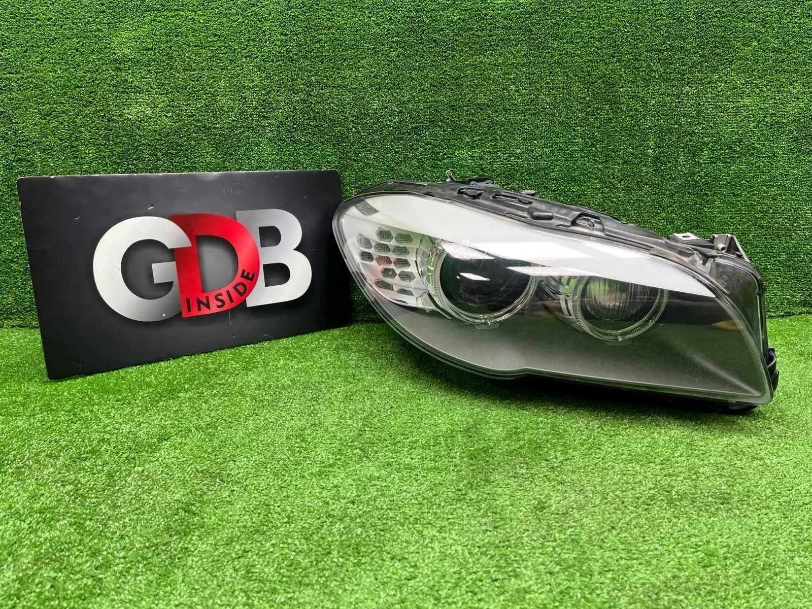 Фара BMW 5 series 23.09.2010 63117271906 F11 N52B25AF, передняя правая