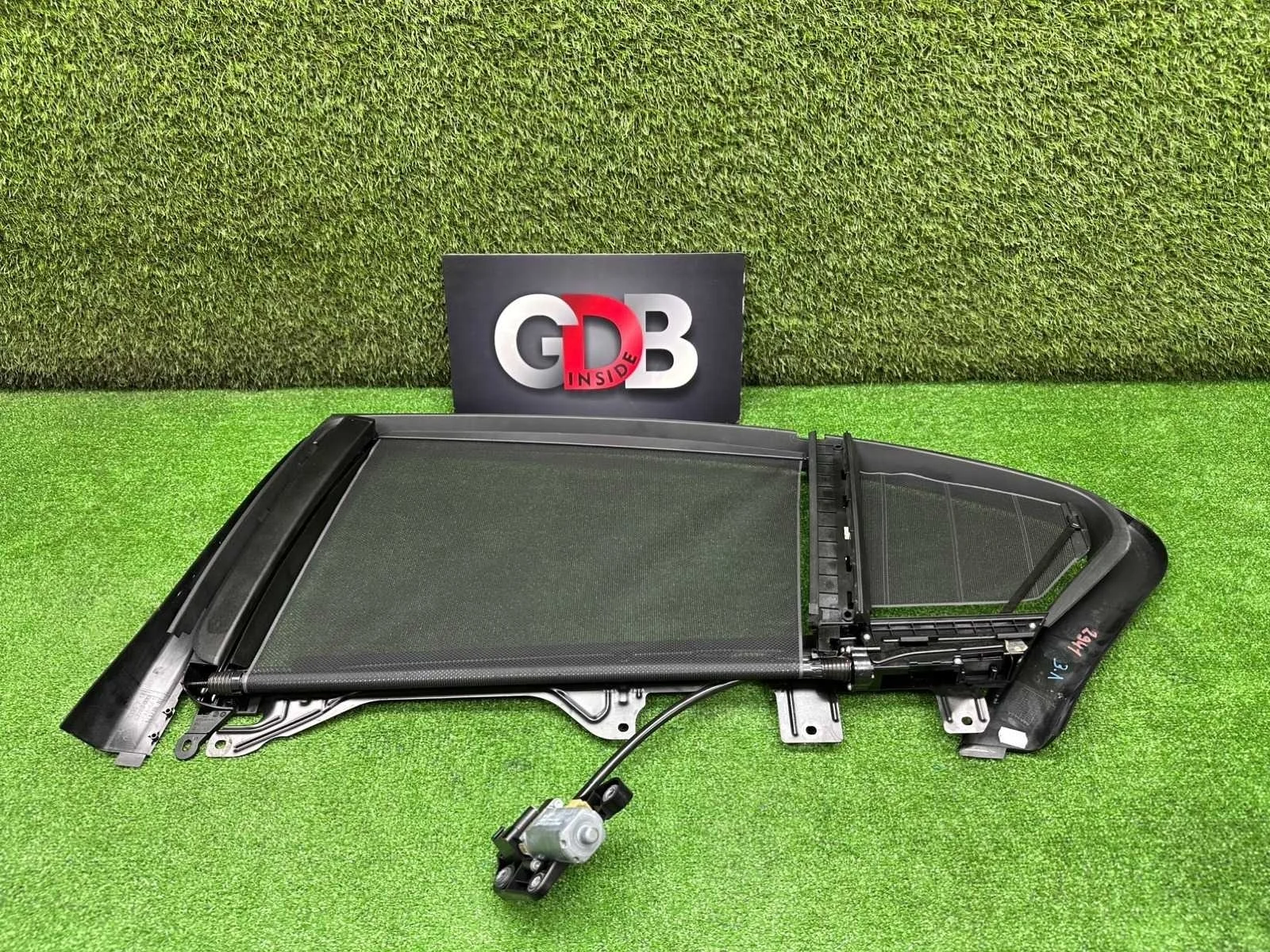 Шторка задняя Bmw 7 Series 10.08.2012 51359168843 F01 N55B30A, задняя