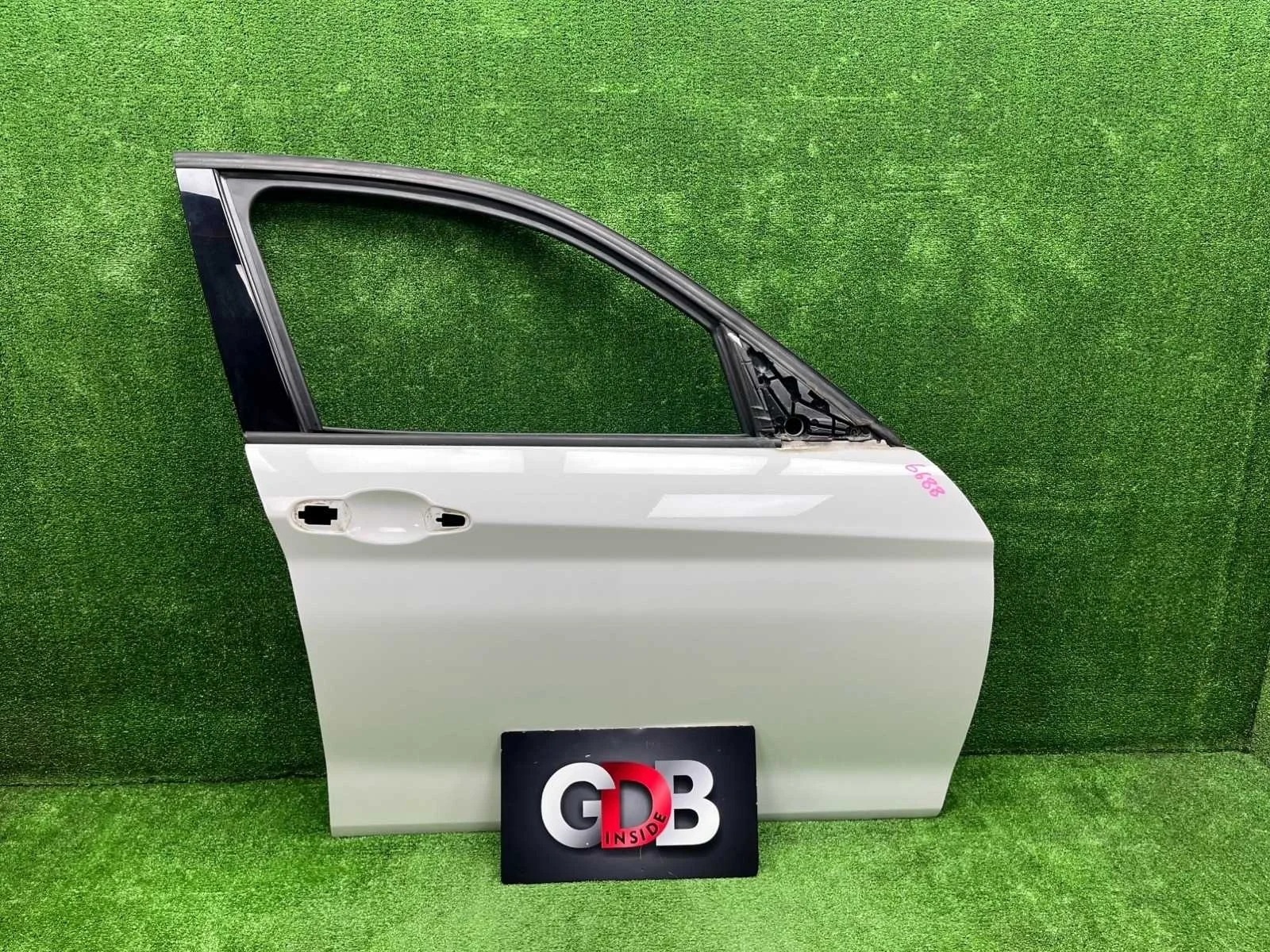 Дверь BMW 1 series 21.04.2012 41007284512 F20 N13B16A, передняя правая