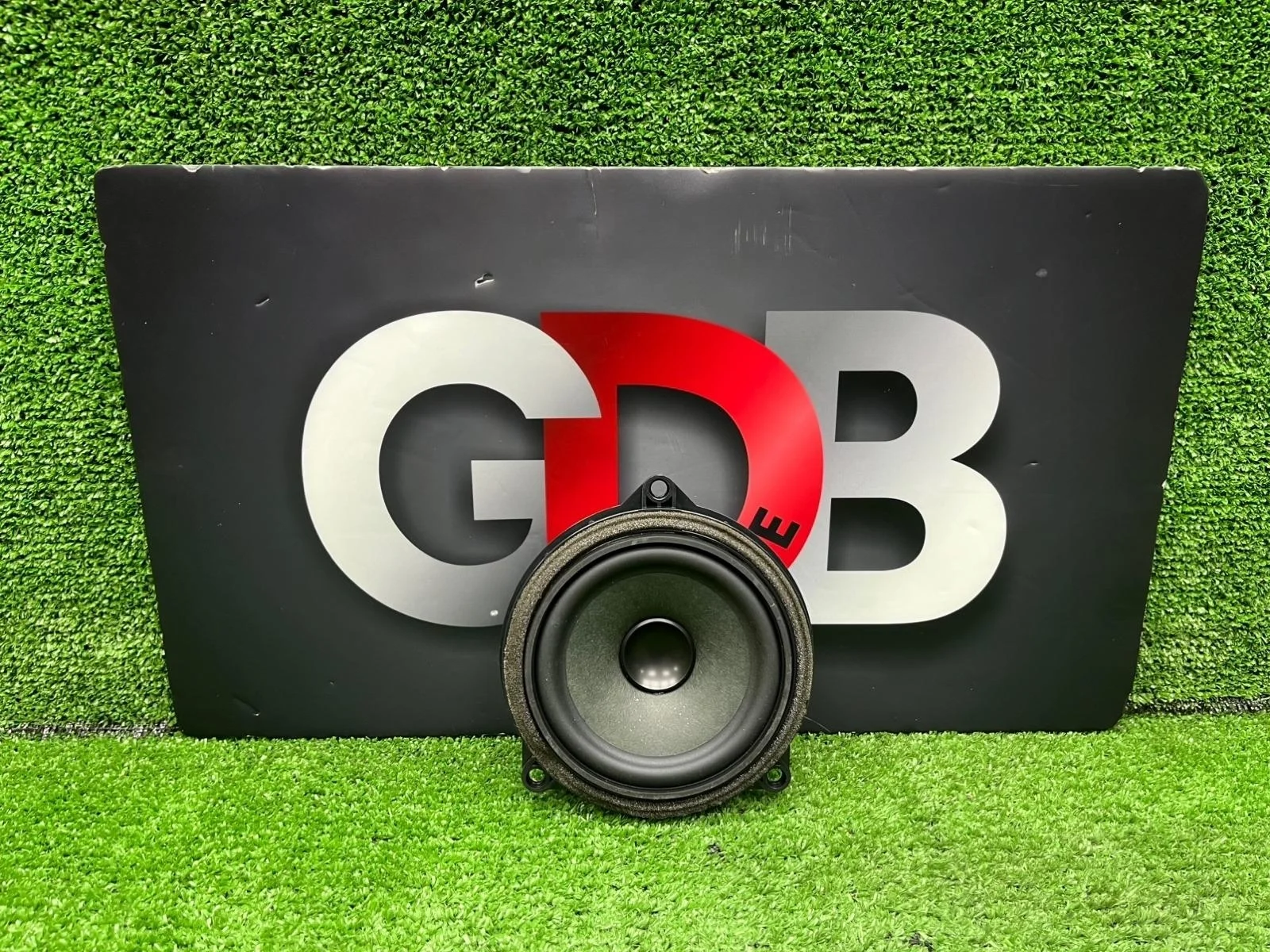 Динамик BMW 1 series 21.04.2012 65139209183 F20 N13B16A