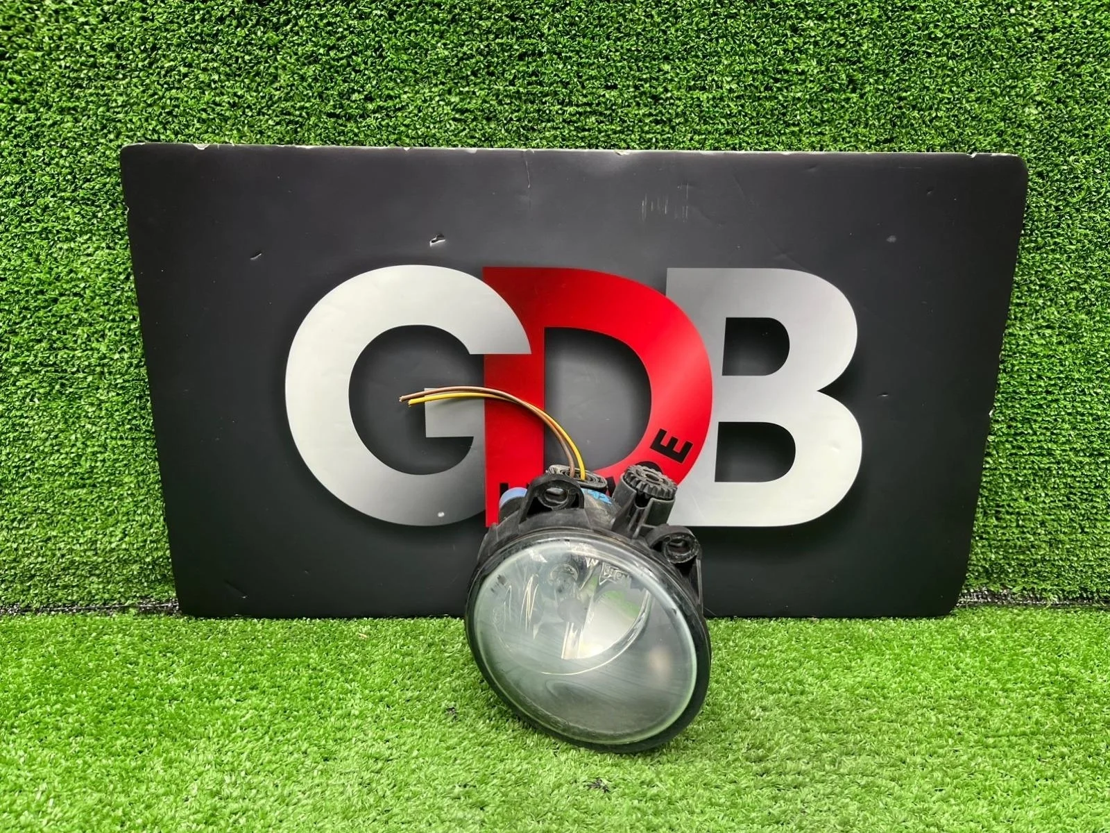 Фара противотуманная (ПТФ) BMW 5 series 2011 63177839865 F11 N52B25AF, передняя левая