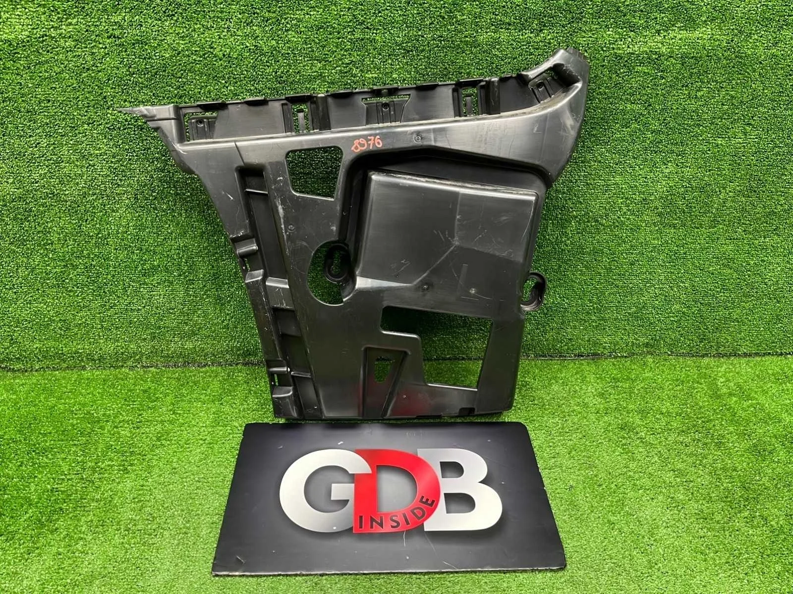 Кронштейн бампера BMW 3 series 2013 51127384465 F30 N20B20B, задний левый