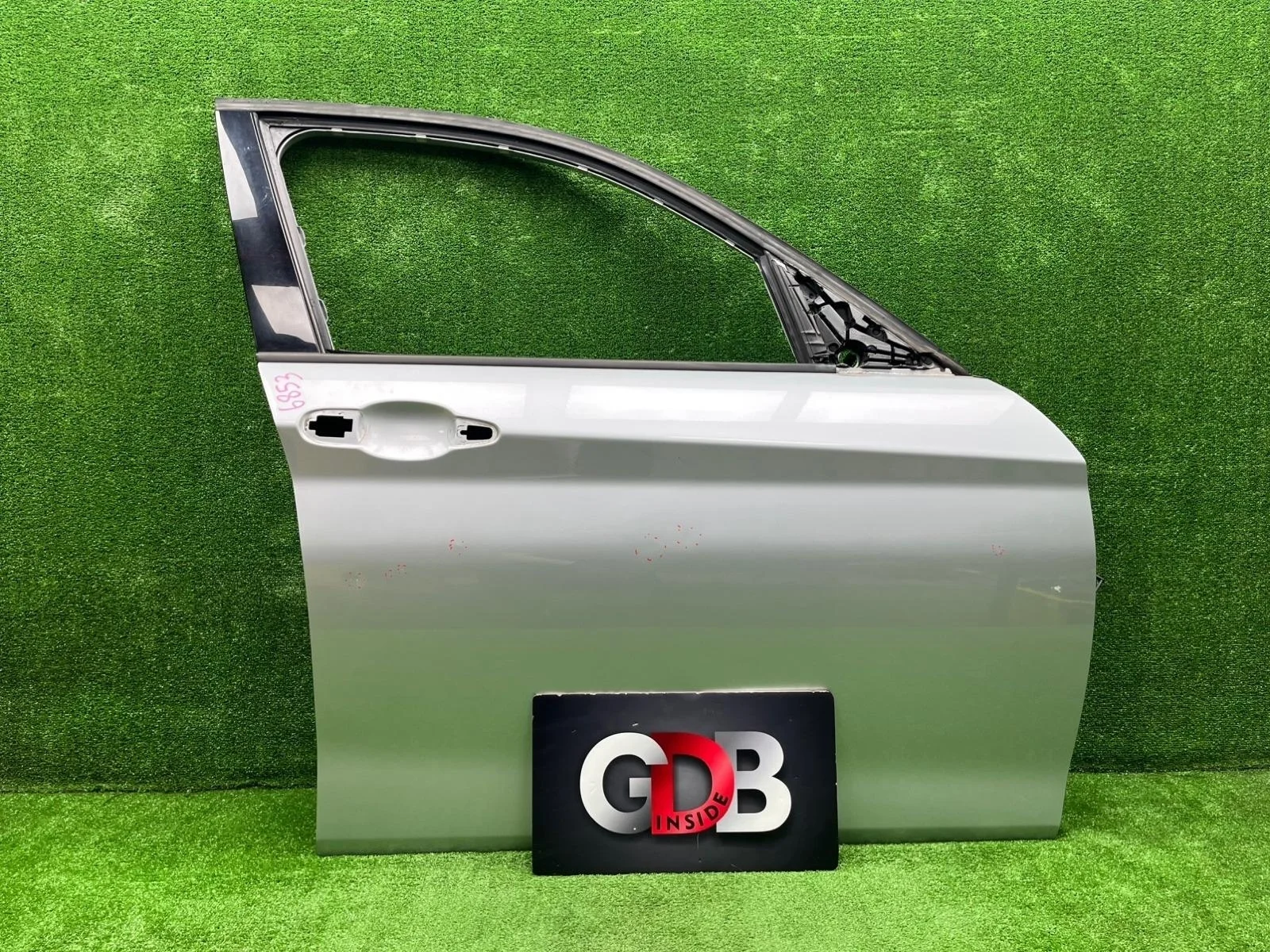 Дверь BMW 1 series 28.04.2012 41007284512 F20 N13B16A, передняя правая