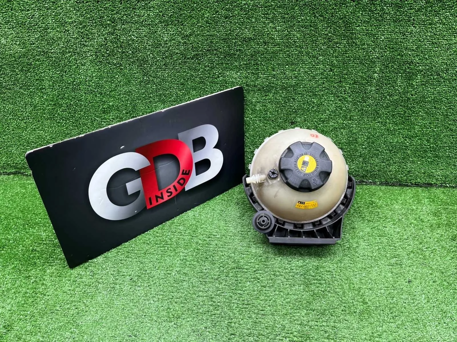 Бачок расширительный Bmw 1 Series 2013 17137642158 F20 N13B16A