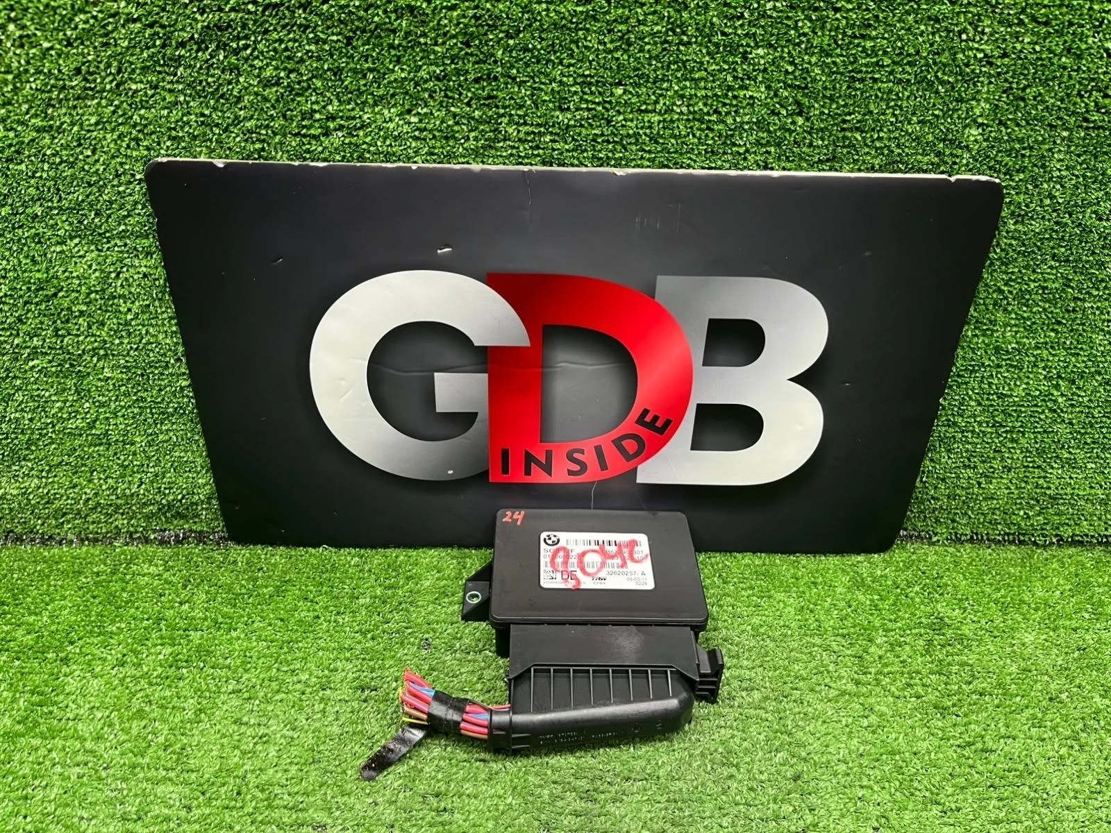 Блок управления стояночным тормозом BMW 5 series 2011 34436887358 F11 N52B25AF