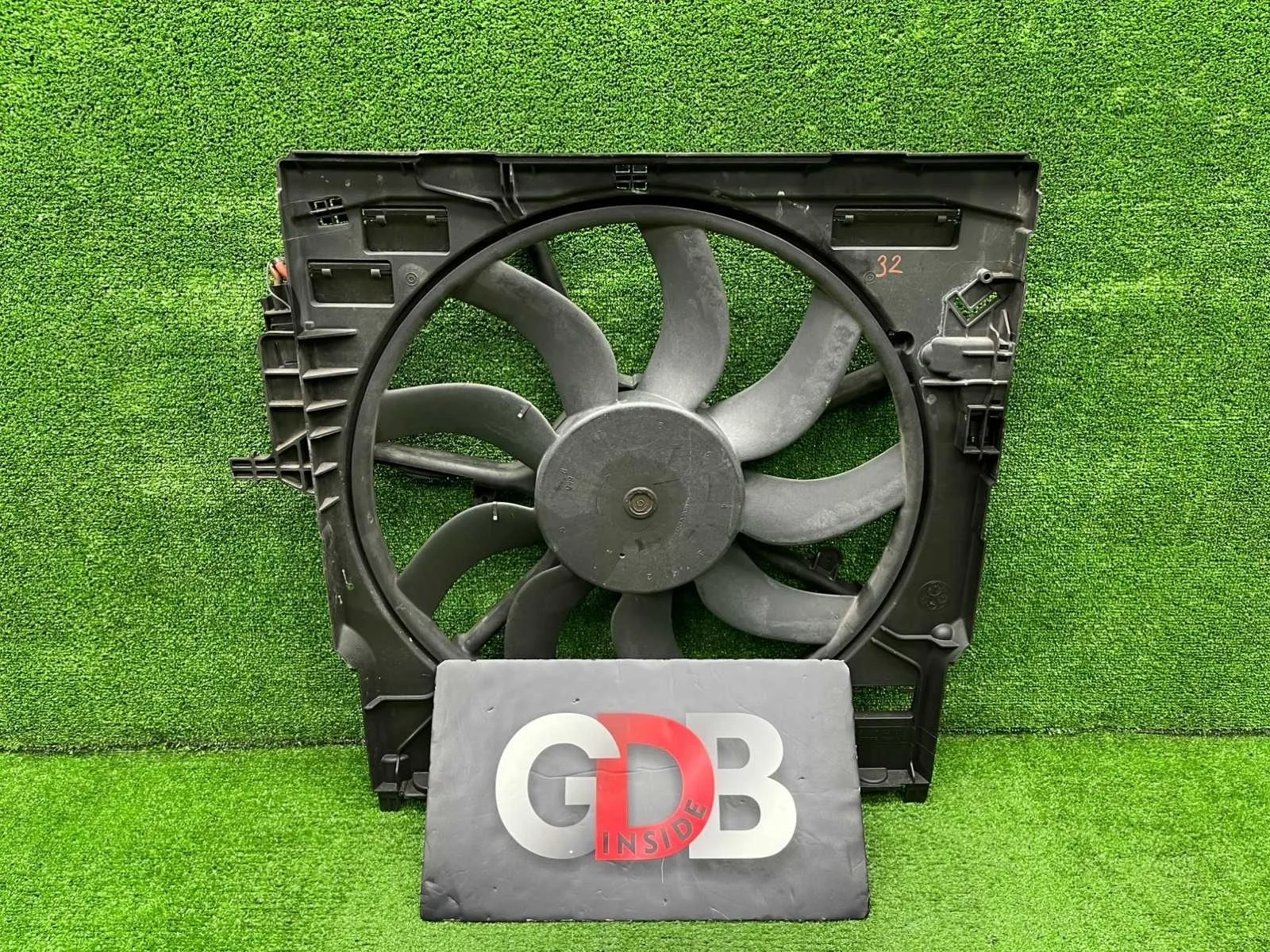 Вентилятор радиатора BMW X5 2012 17428618242 E70 N55B30A