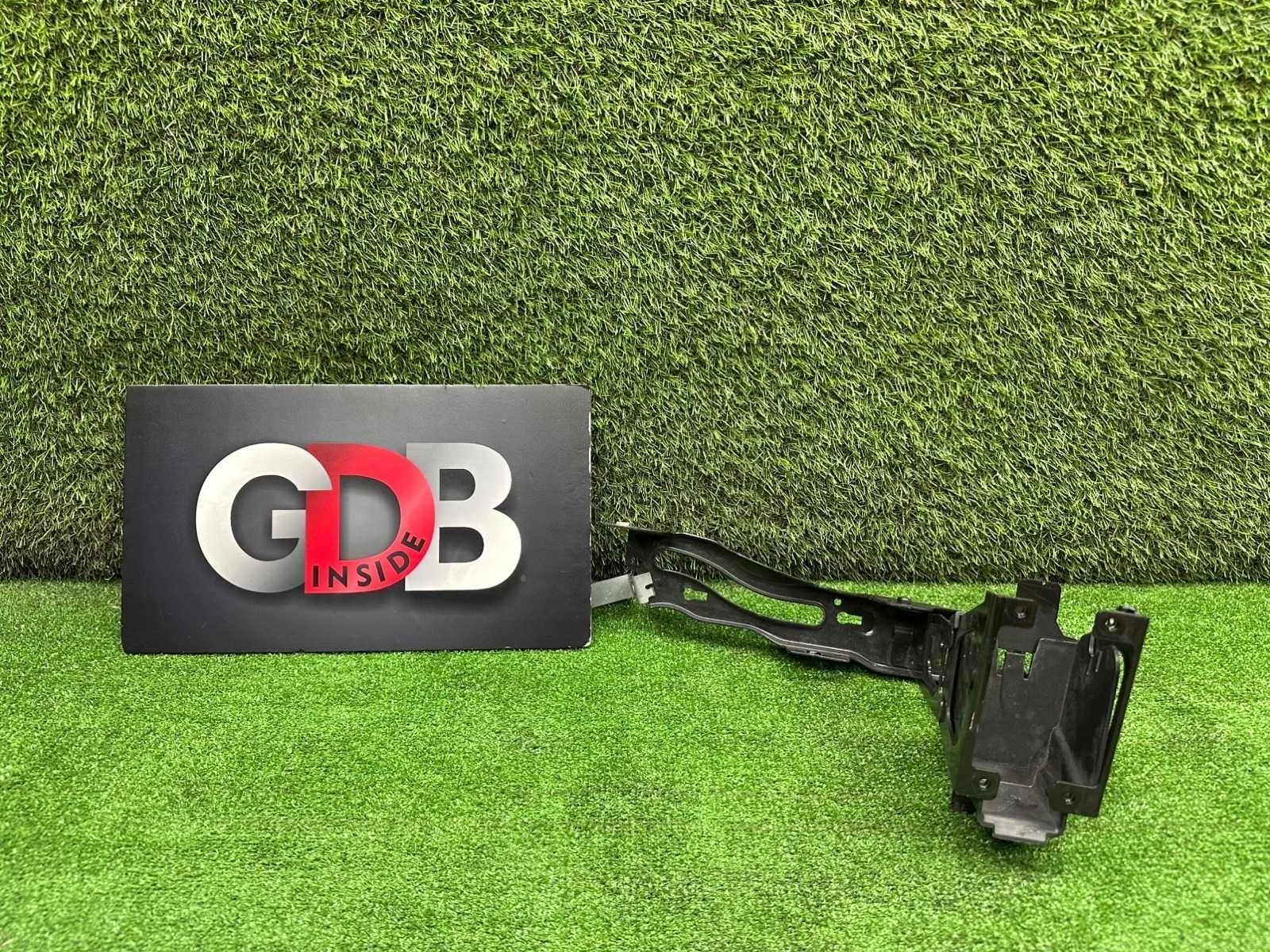 Кронштейн фары Bmw 3 Series 2013 51647245792 F30 N20B20B, правый