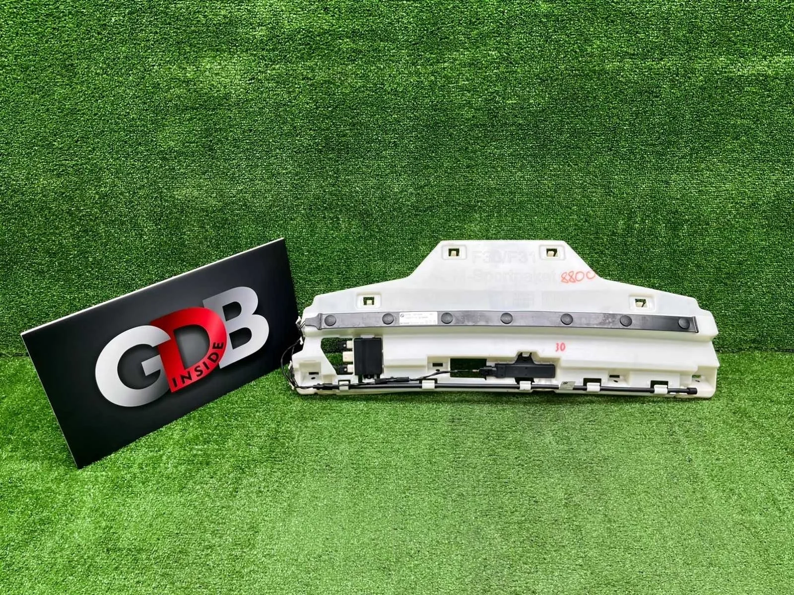 Кронштейн бампера BMW 3 series 28.01.2013 51128054200 F30 N55B30A, задний