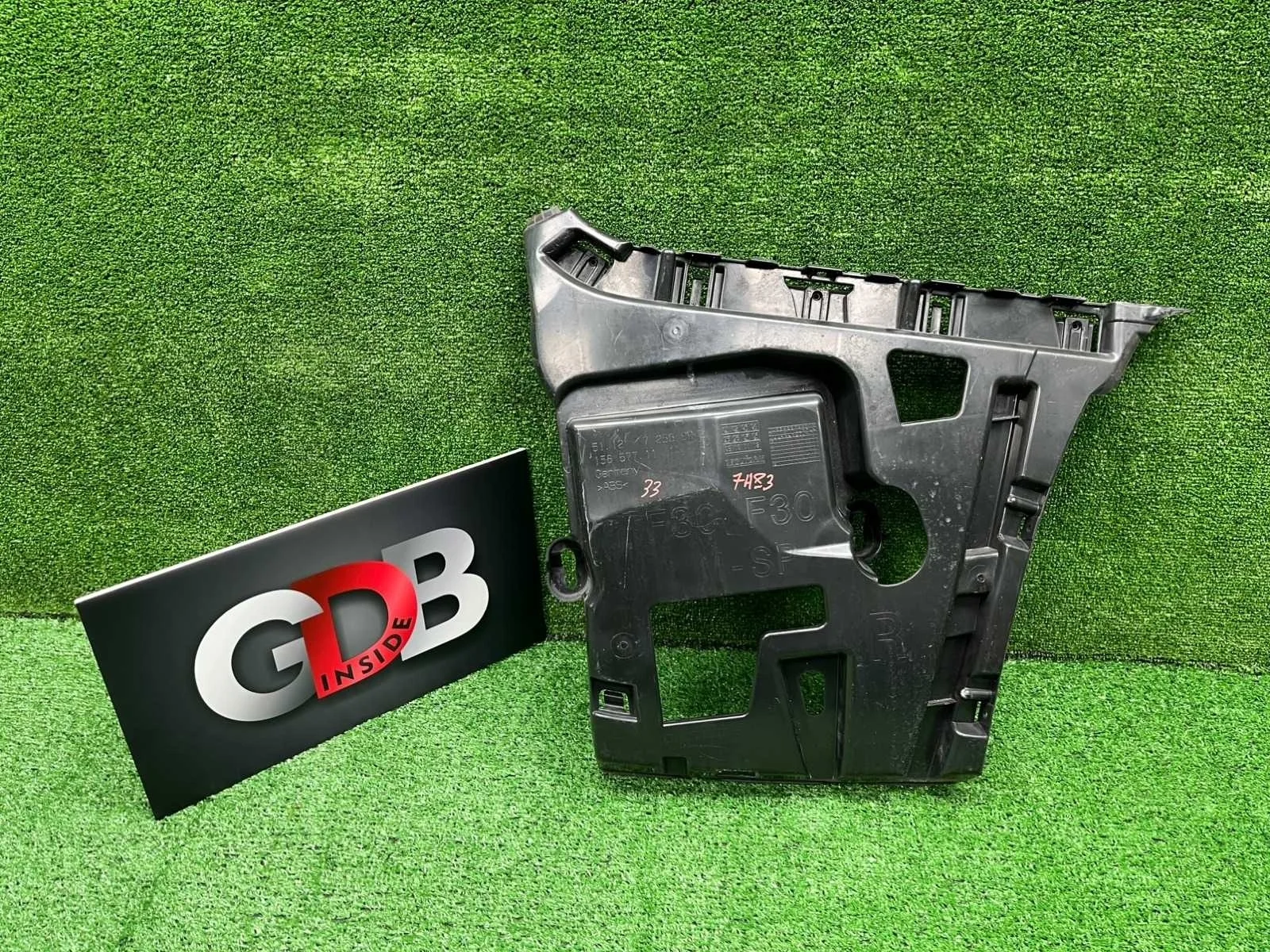 Кронштейн бампера BMW 3 series 29.10.2012 51127384466 F30 N20B20B, задний правый