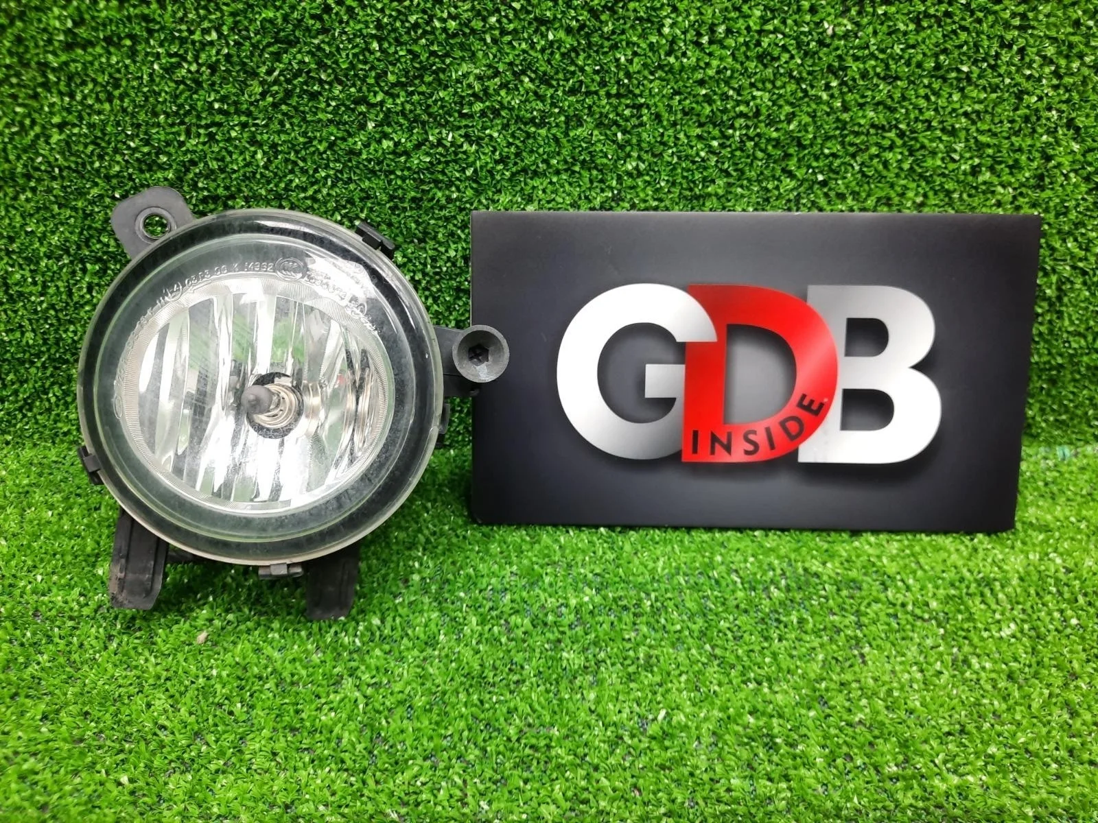 Фара противотуманная BMW 1 series 28.04.2012 63177248912 F20 N13B16A, передняя правая