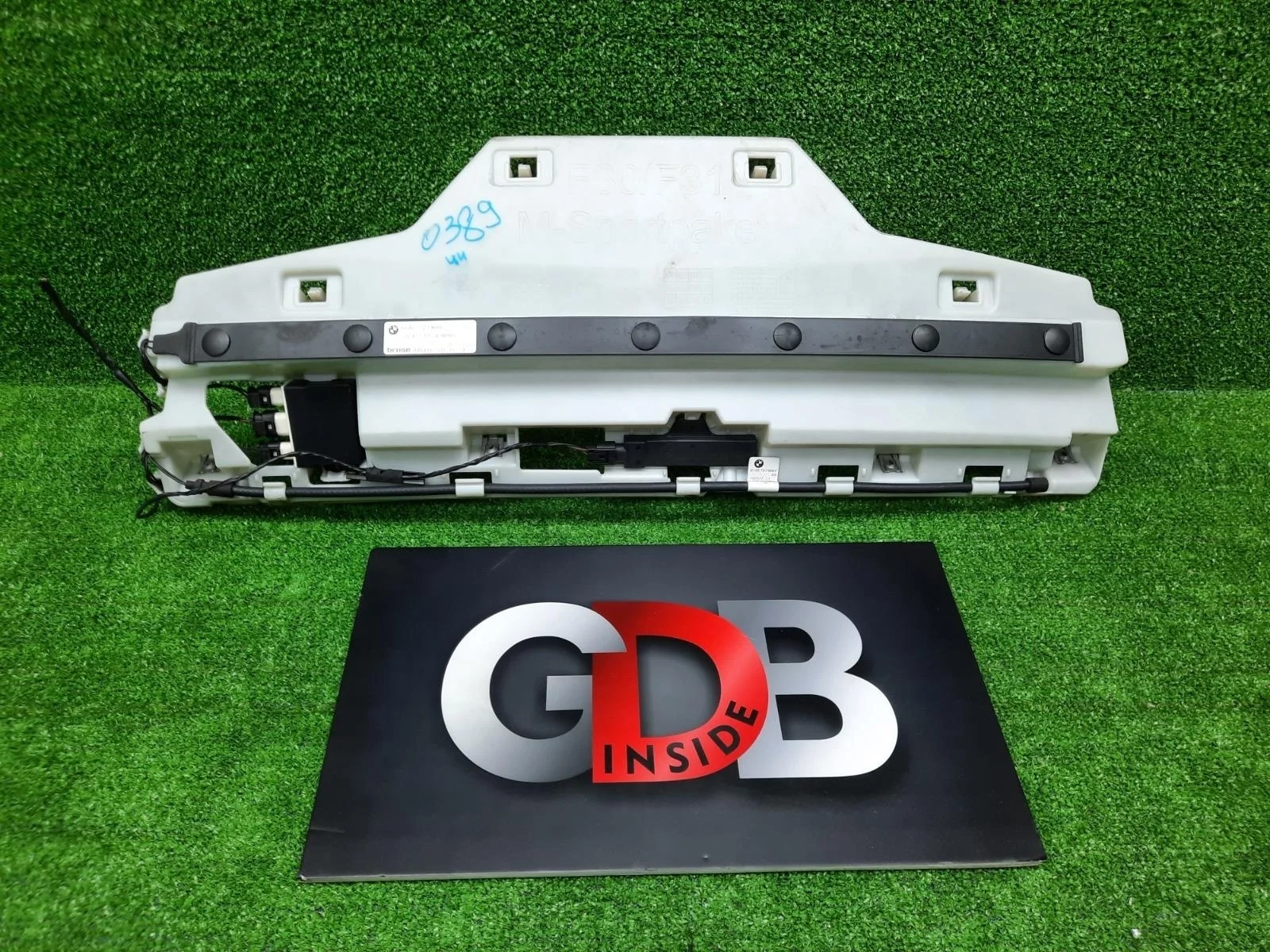 Кронштейны бампера BMW 3 series 06.08.2013 51128054200 F30 N20B20B, задние