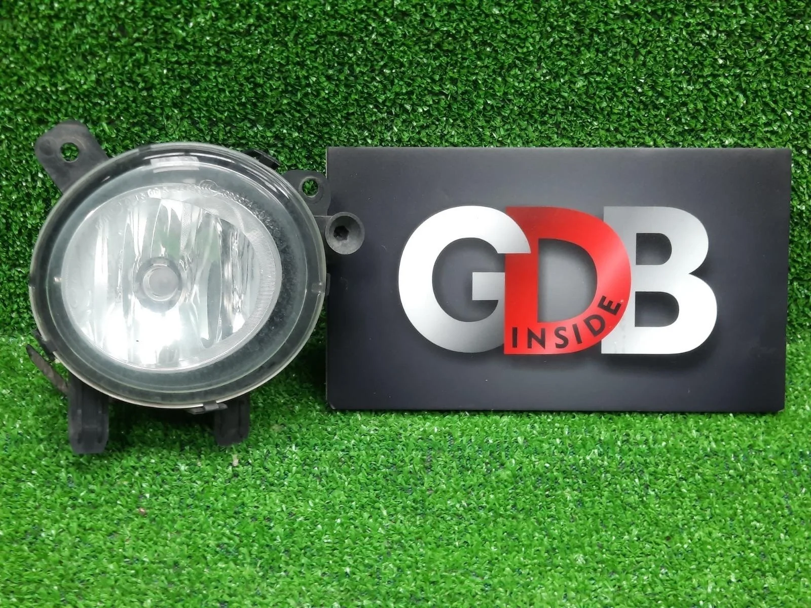 Фара противотуманная BMW 3 series 06.08.2013 63177248912 F30 N20B20B, передняя правая