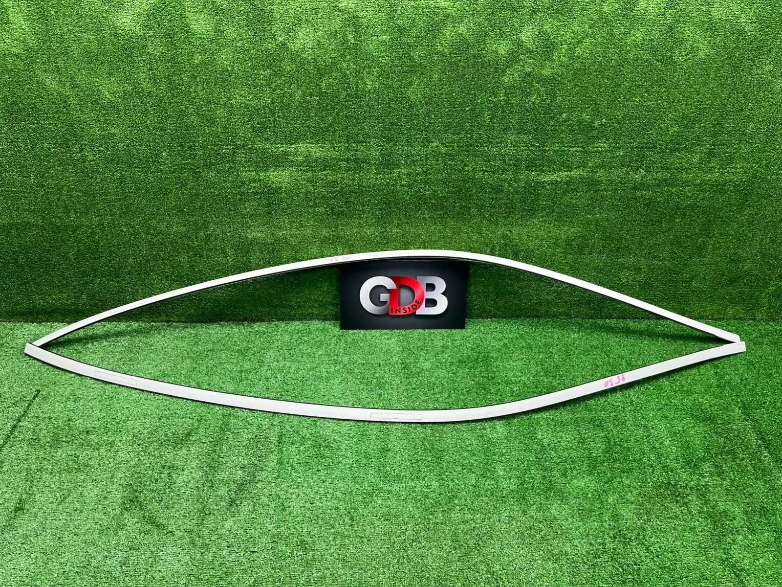 Молдинг на крышу BMW 5 series 18.01.2011 51137362459 F10 N52B25AF