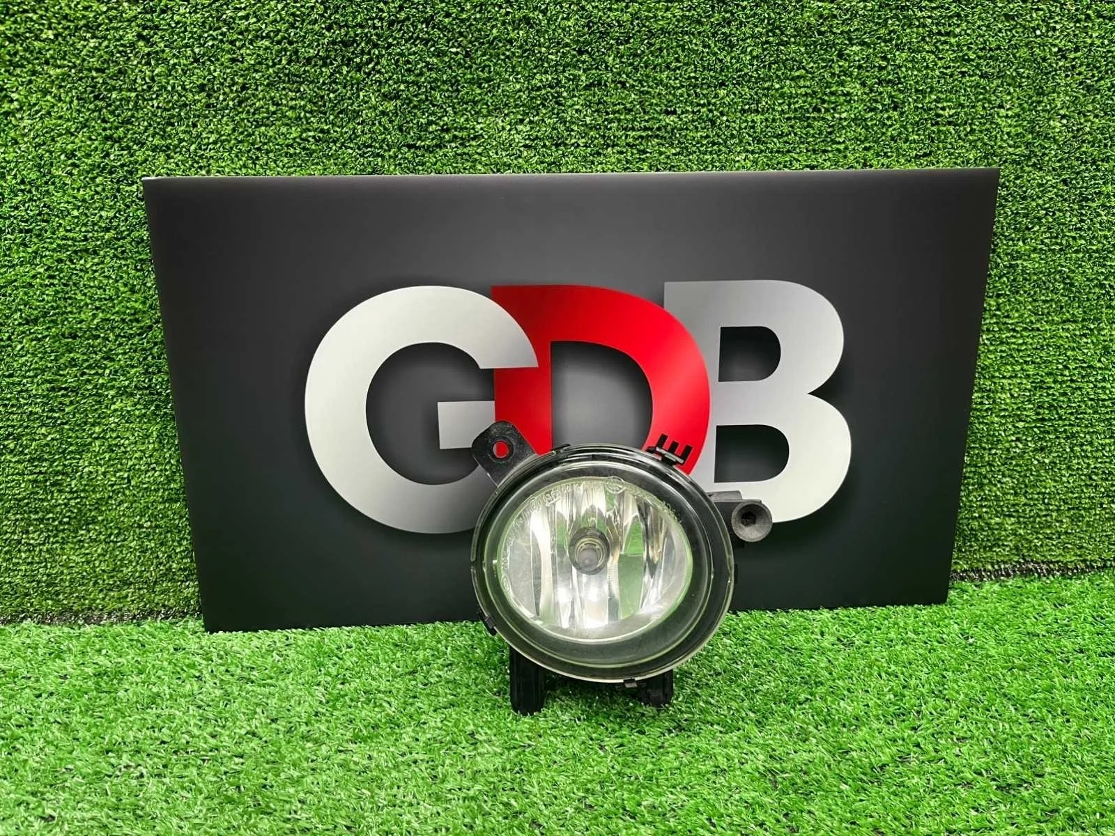 Фара противотуманная (ПТФ) BMW 3 series 06.09.2012 63177248912 F30 N20B20B, передняя правая