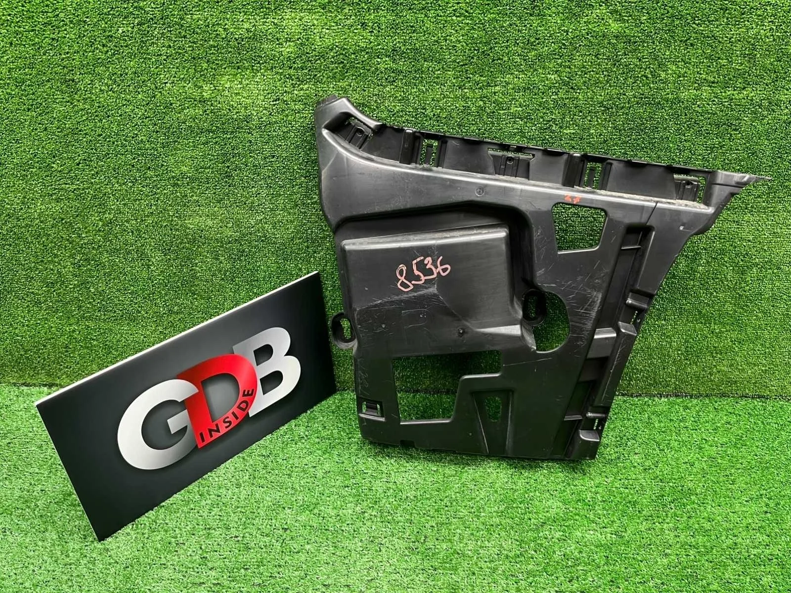 Кронштейн бампера BMW 3 series 06.09.2012 51127384466 F30 N20B20B, задний правый