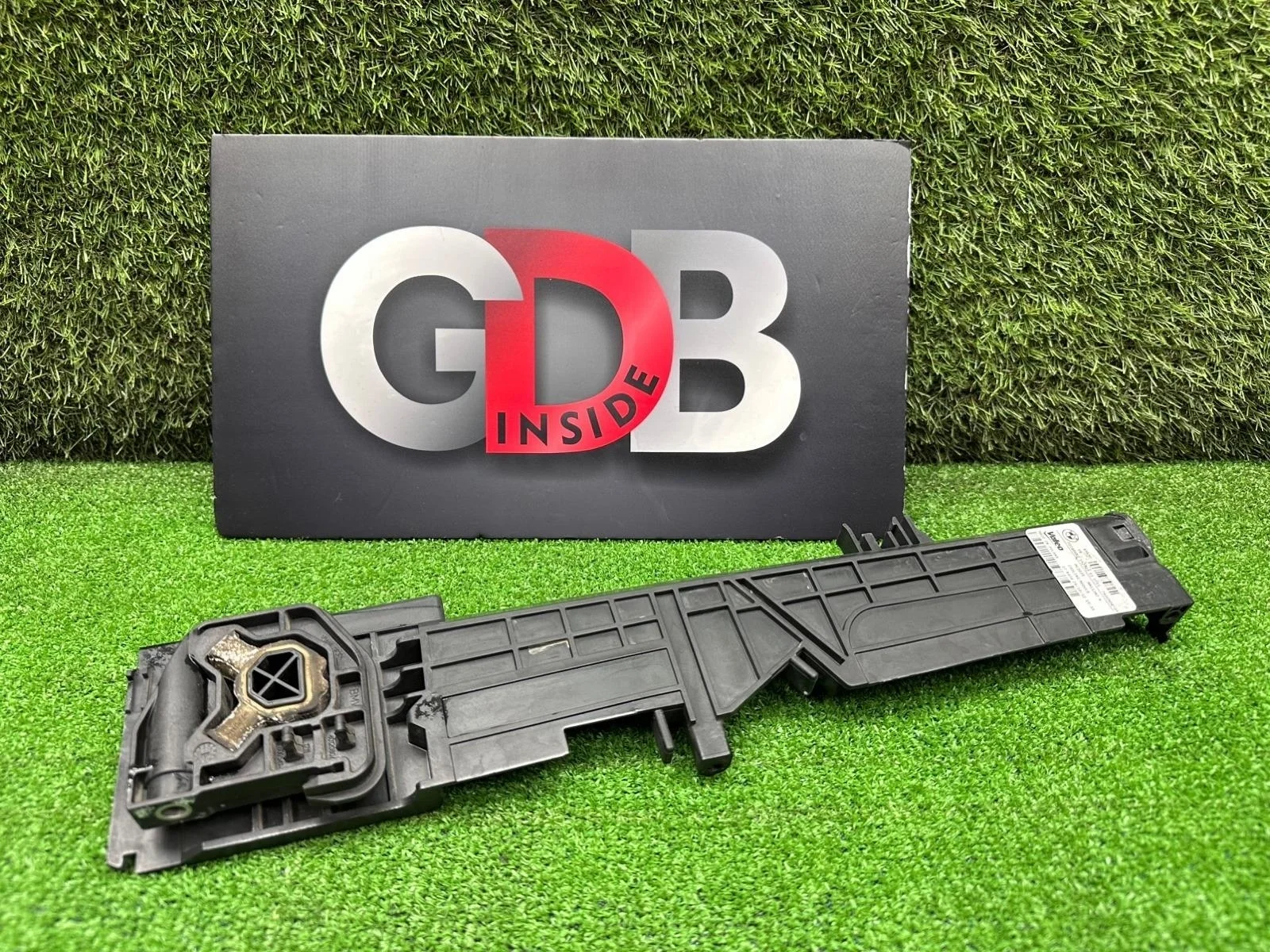 Рамка радиатора Bmw 3 Series 29.10.2012 17117600536 F30 N20B20B, левая