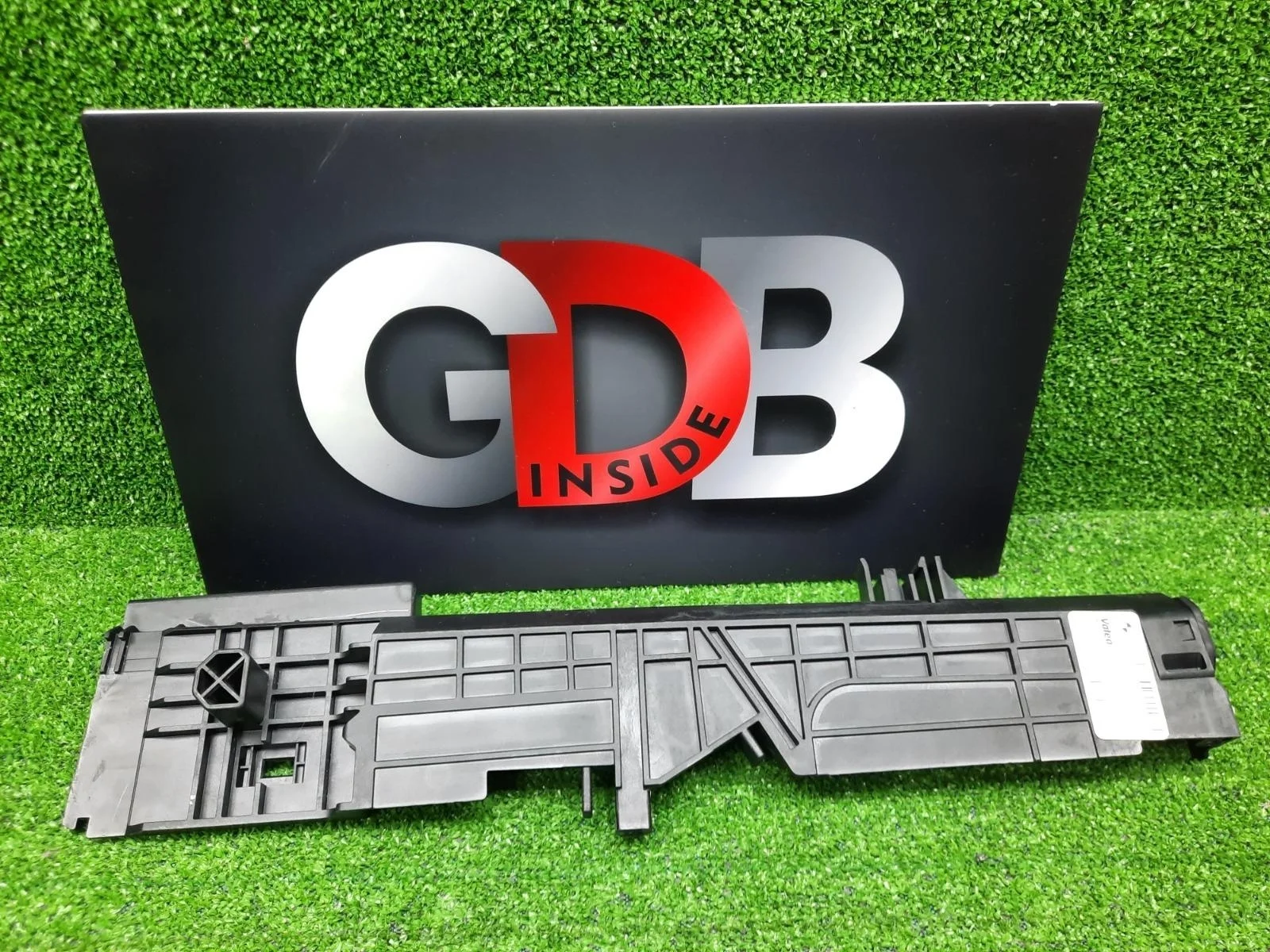 Кронштейн радиатора Bmw 3 Series 2013 17117600536 F30 N20B20B, левый