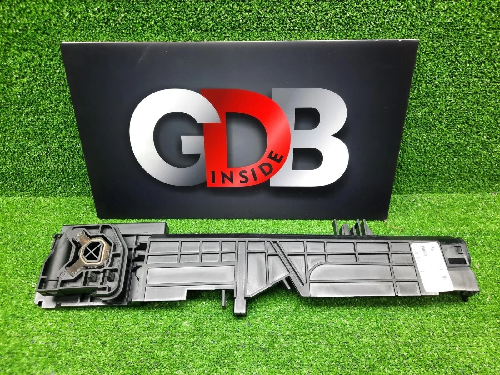 Кронштейн радиатора Bmw 1 Series 2013 17117600536 F20 N13B16A, левый