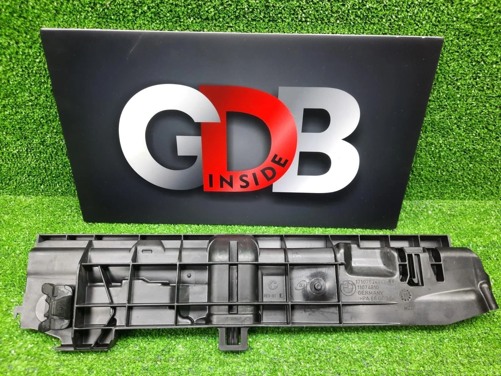 Кронштейн радиатора Bmw X1 2011 17107524912 E84 N20B20A, левый