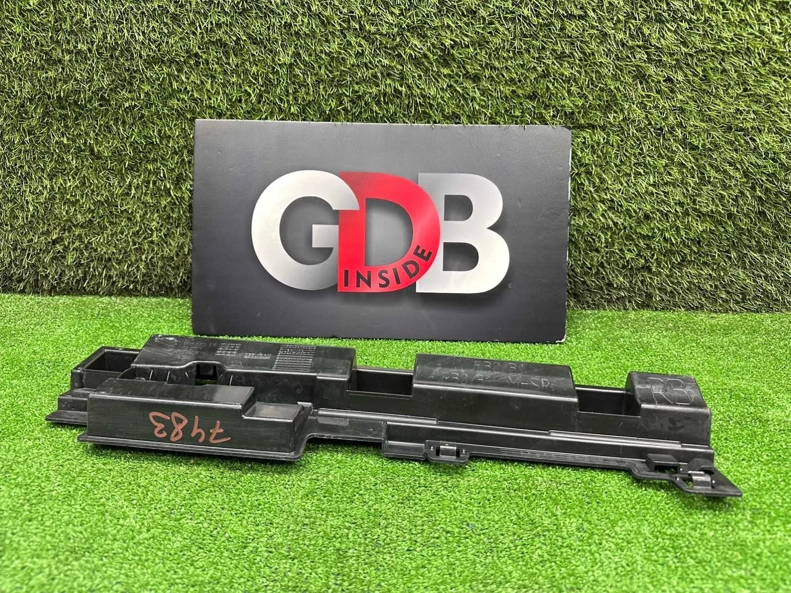 Кронштейн порога BMW 3 series 29.10.2012 51777256918 F30 N20B20B, правый