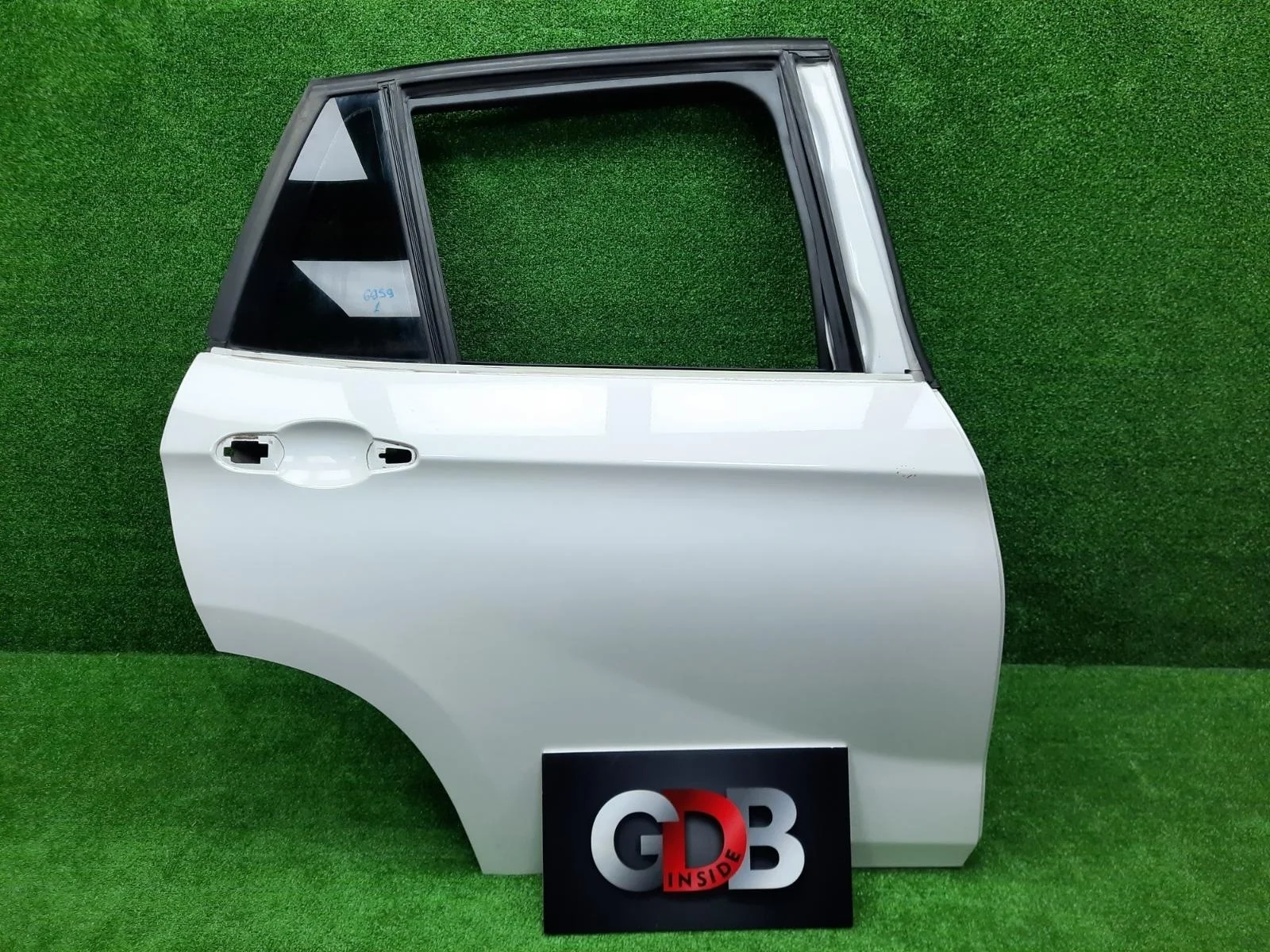 Дверь BMW X1 25.10.2011 41002993820 E84 N20B20A, задняя правая