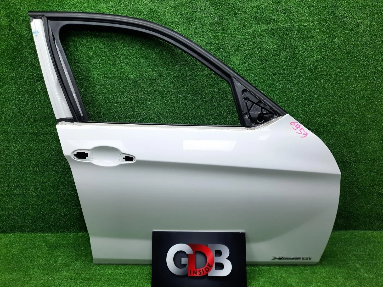 Дверь BMW X1 25.10.2011 41517339358 E84 N20B20A, передняя правая
