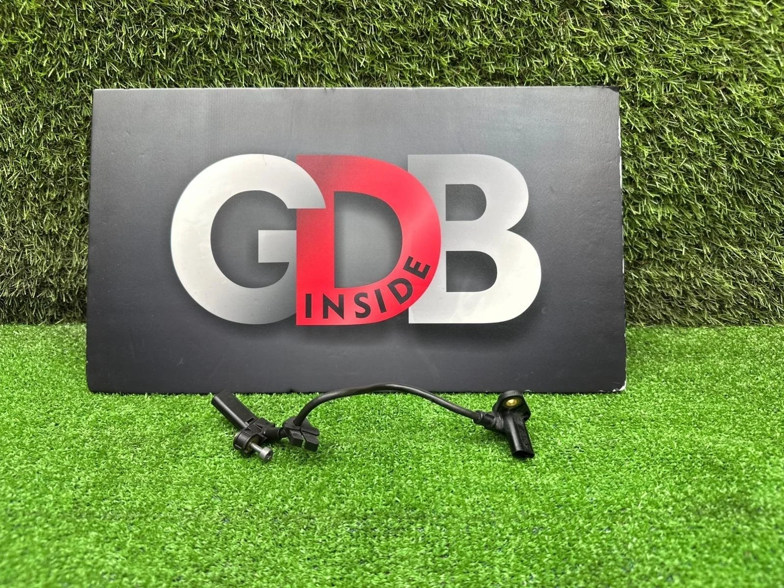 Датчик положения коленвала BMW X1 23.09.2011 13627595860 E84 N20B20A