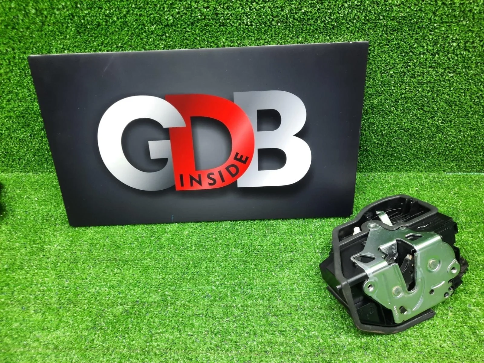 Замок двери BMW X3 2012 51217229457 F25 N55B30A, передний левый