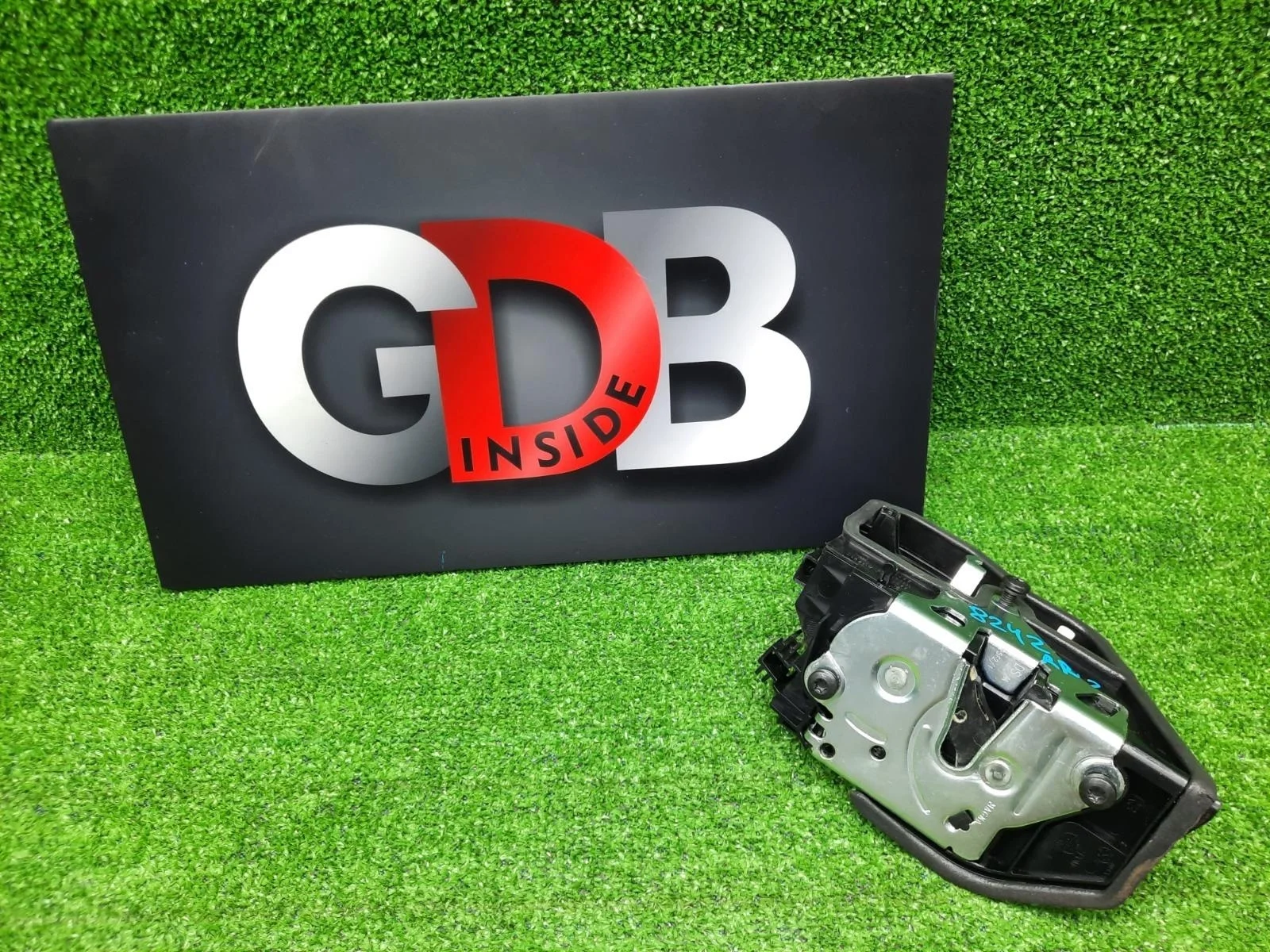 Замок двери BMW X3 2012 51227229460 F25 N55B30A, задний правый