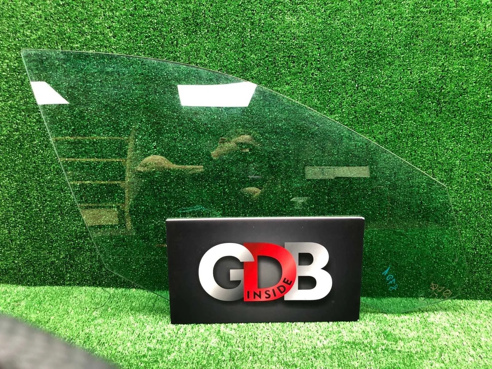 Стекло двери BMW 5 series 2010 51337182110 F10 N52B30AF, переднее правое