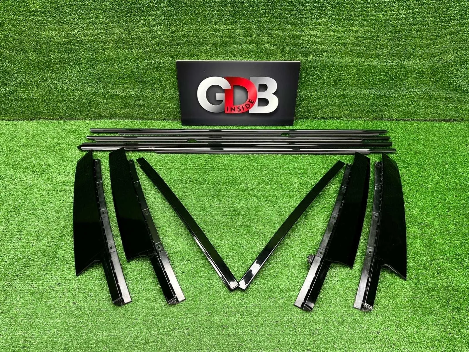 Молдинг shadowline BMW 3 series 15.10.2012 51357263231 F30 N55B30A