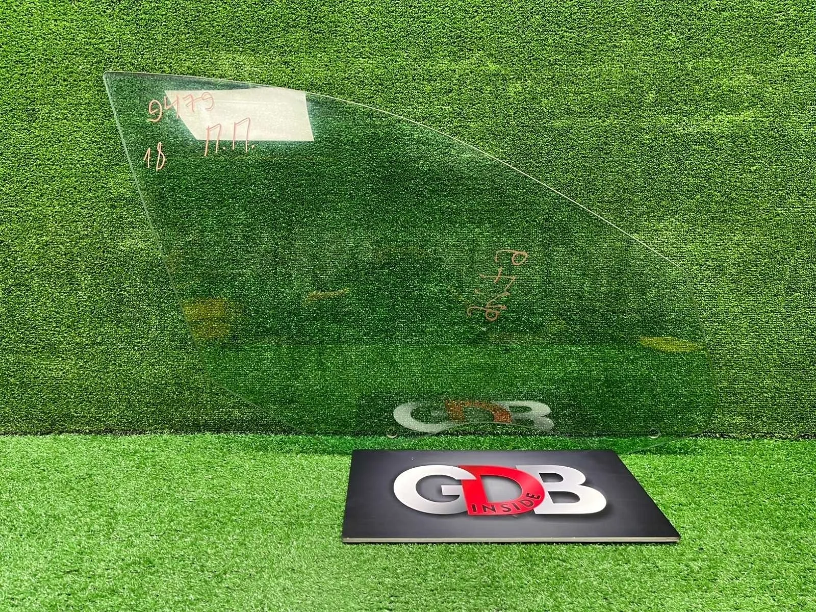 Стекло двери Bmw 5 Series 2012 51337182110 F10 N20B20B, переднее правое