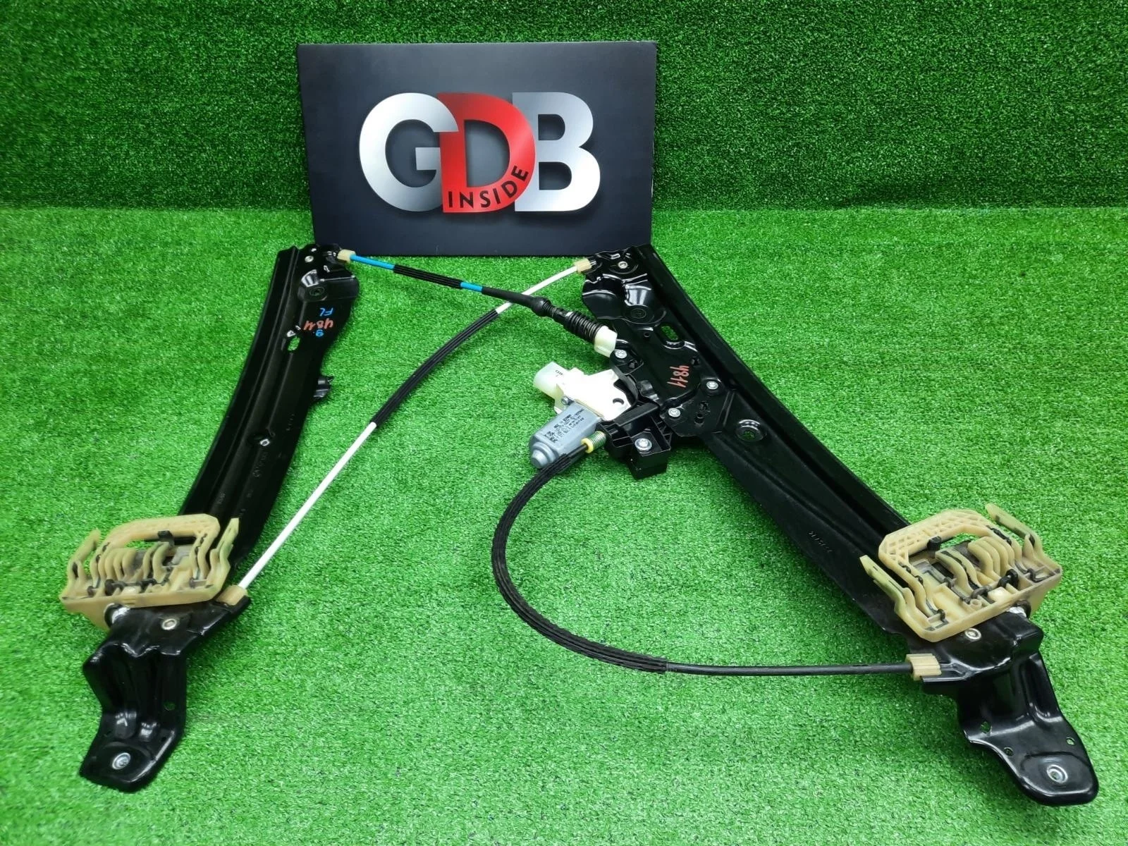 Мотор и механизм стеклоподъёмника BMW 5 series 2013 51337182131 F10 N20B20A, передний левый