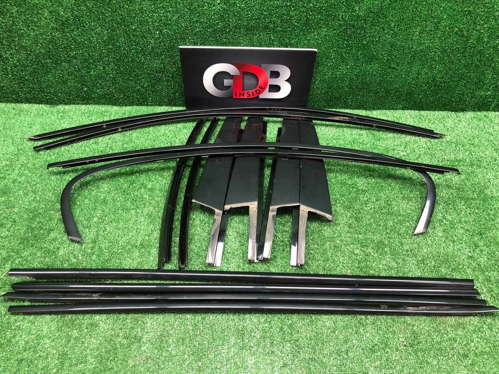 Молдинг shadowline BMW 5 series 2013 51337209723 F10 N55B30A