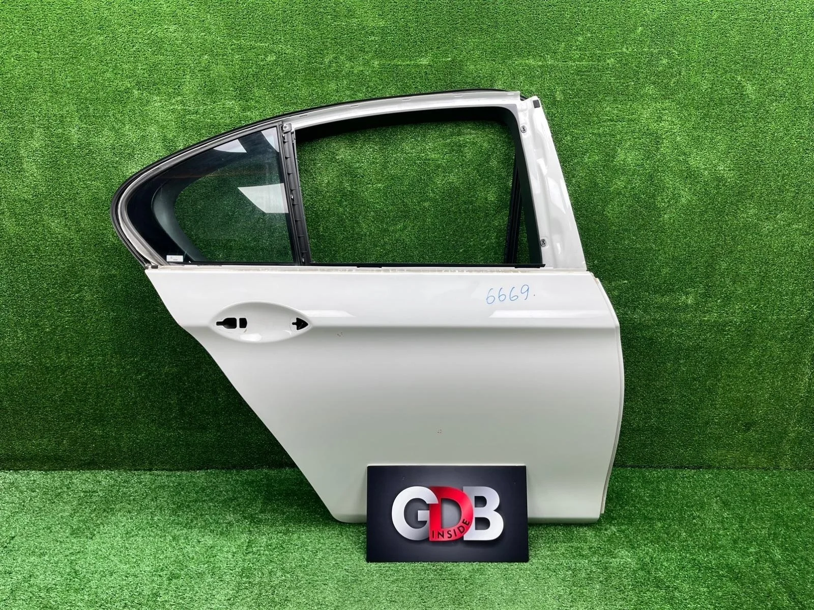 Дверь BMW 5 series 2010 41007206114 F10 N52B25AF, задняя правая