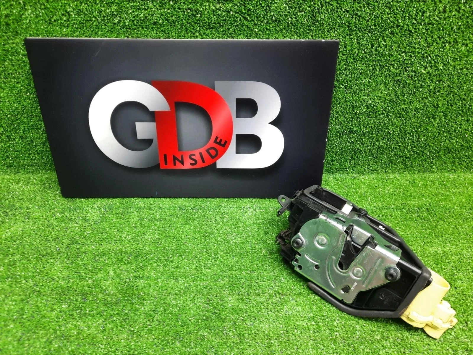 Замок двери BMW X3 01.02.2012 51217202144 F25 N52B30A, передний правый