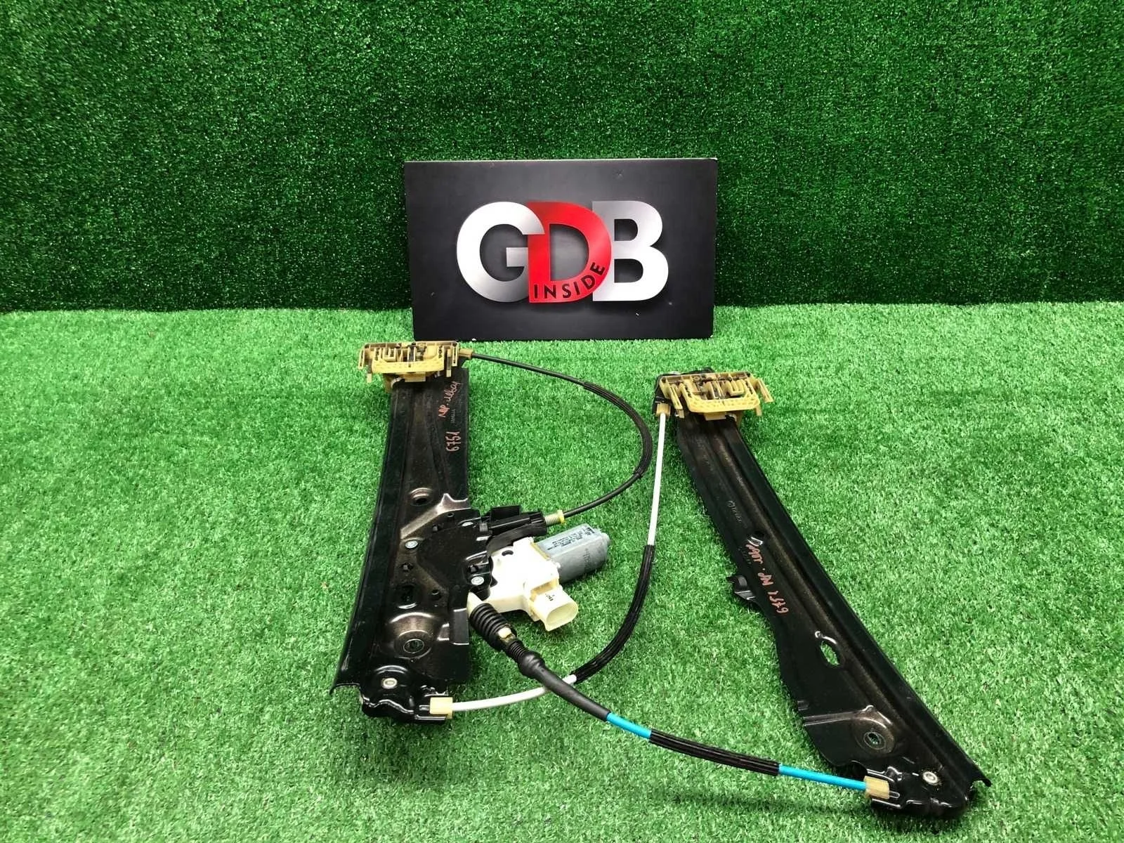 Стеклоподъемник BMW 5 series 2012 51337182131 F11 N20B20B, передний левый