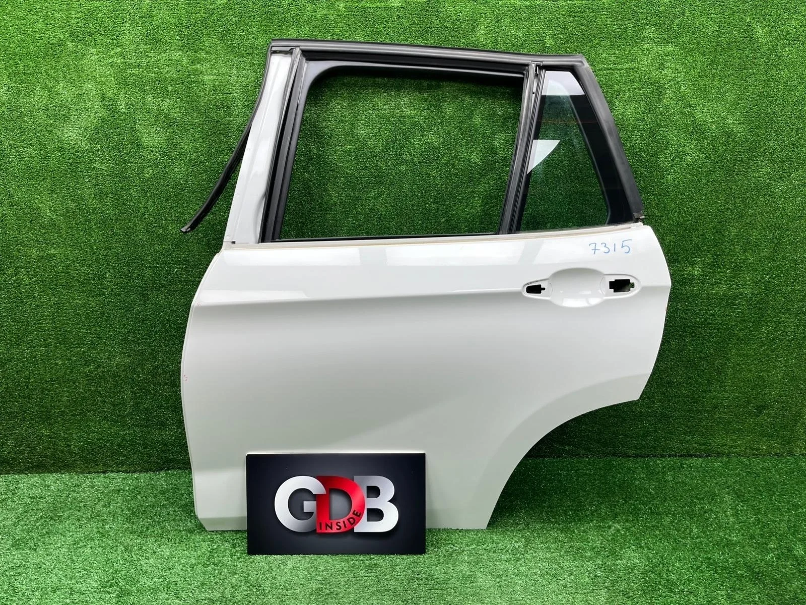 Дверь BMW X1 2012 41002993819 E84 N20B20A, задняя левая