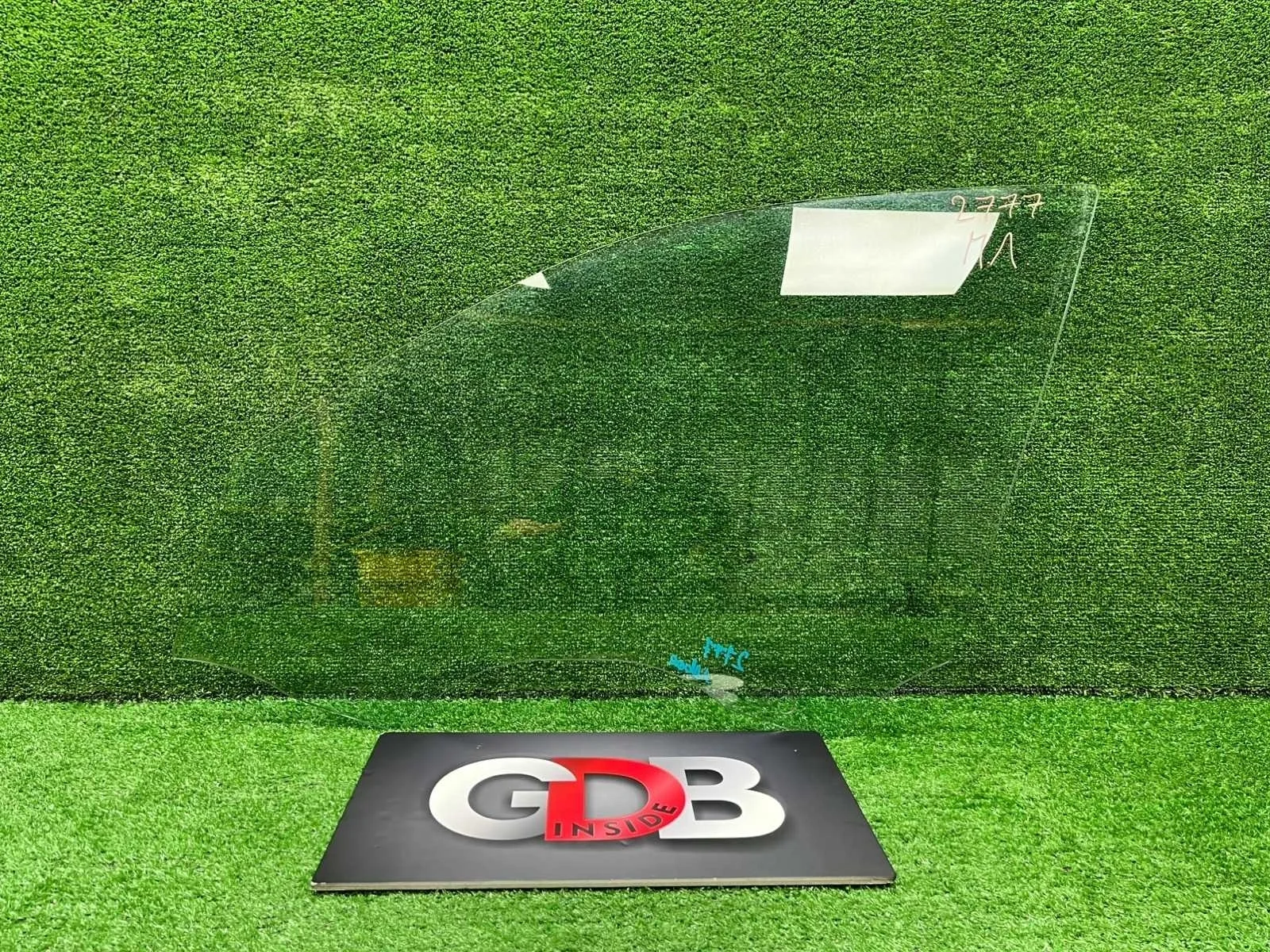 Стекло двери Bmw 3 Series 18.01.2013 51337259825 F31 N20B20B, переднее левое