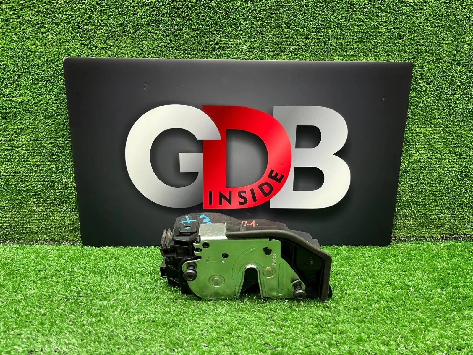 Замок двери BMW 3 series 18.01.2013 51217229457 F31 N20B20B, передний левый