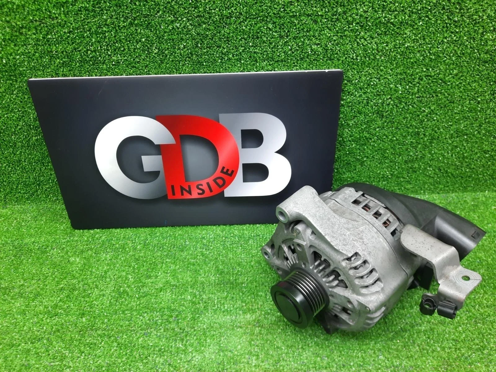 Генератор BMW 1 series 21.01.2014 12317605060 F20 N13B16A