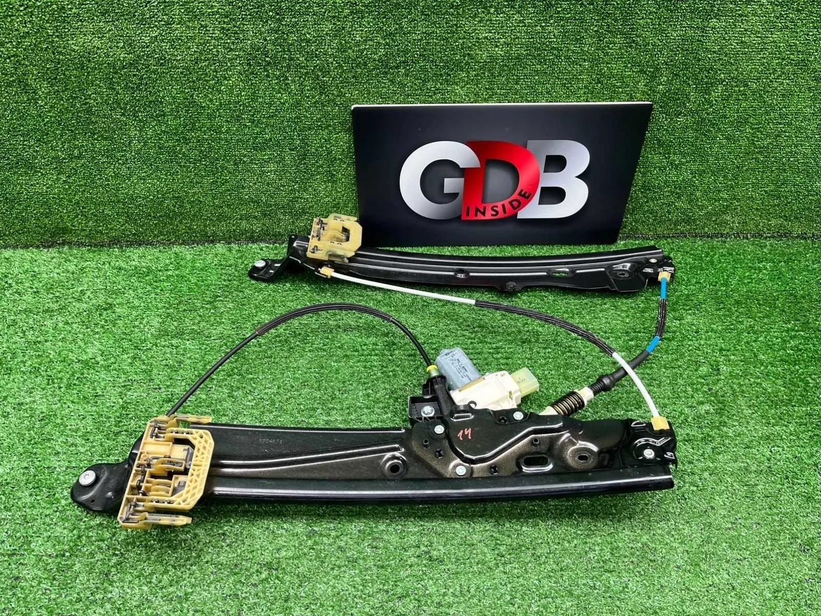 Стеклоподъемник BMW 5 series 10.05.2010 51337182131 F10 N52B30A, передний левый