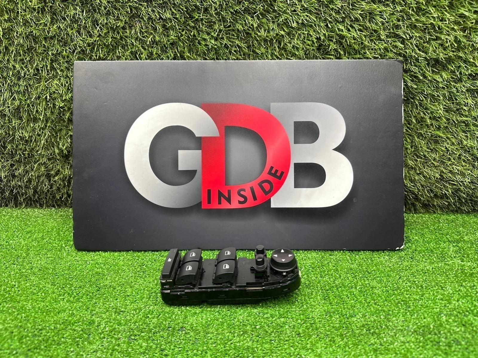 Блок управления стеклоподъемниками BMW X5 19.01.2012 61319218044 E70 N57D30A, передний