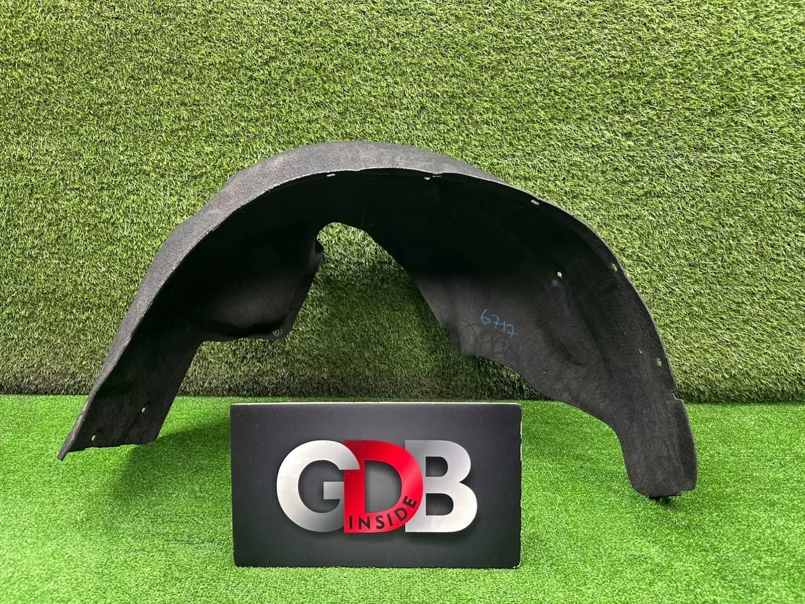 Подкрылок BMW X1 23.09.2011 51712990088 E84 N20B20A, задний правый