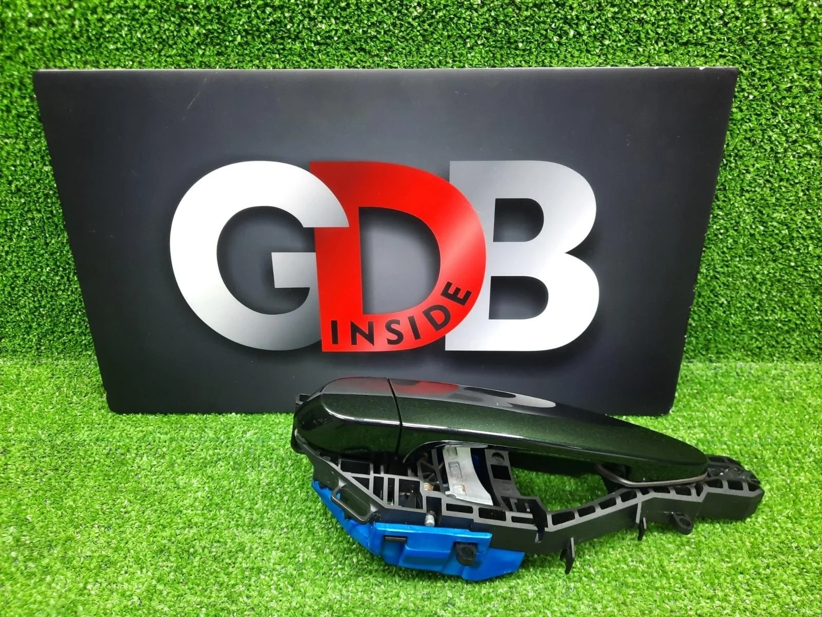 Ручка двери внешняя BMW 1 series 13.10.2012 51217242568 F20 N13B16A, задняя правая