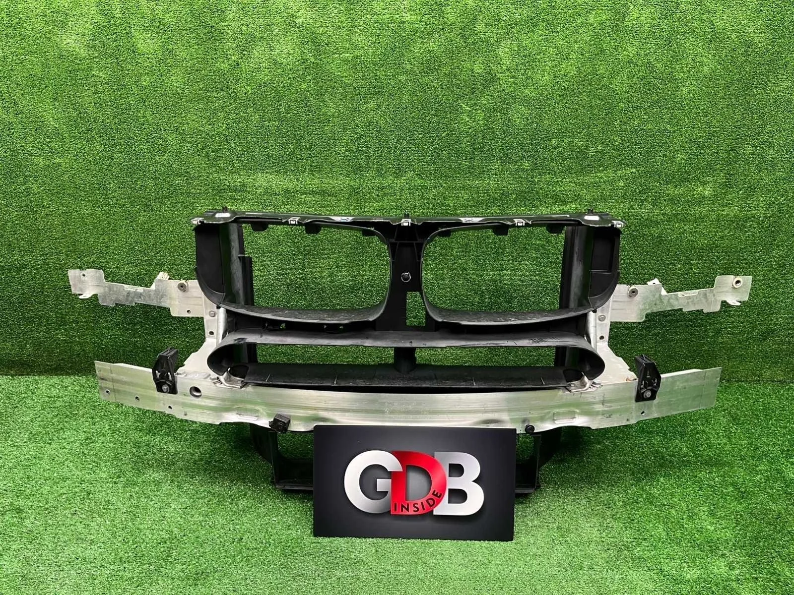 Телевизор Bmw X5 16.05.2014 51648055208 F15 N55B30A, передний