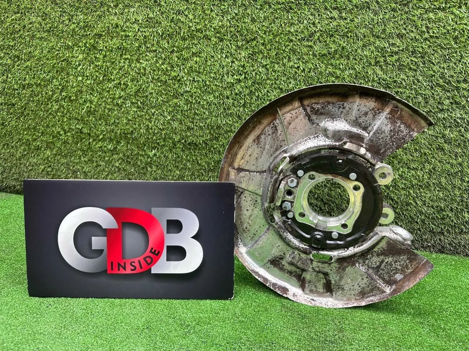 Кулак поворотный BMW 7 series 21.01.2011 33326796497 F01 N63B44A, задний левый