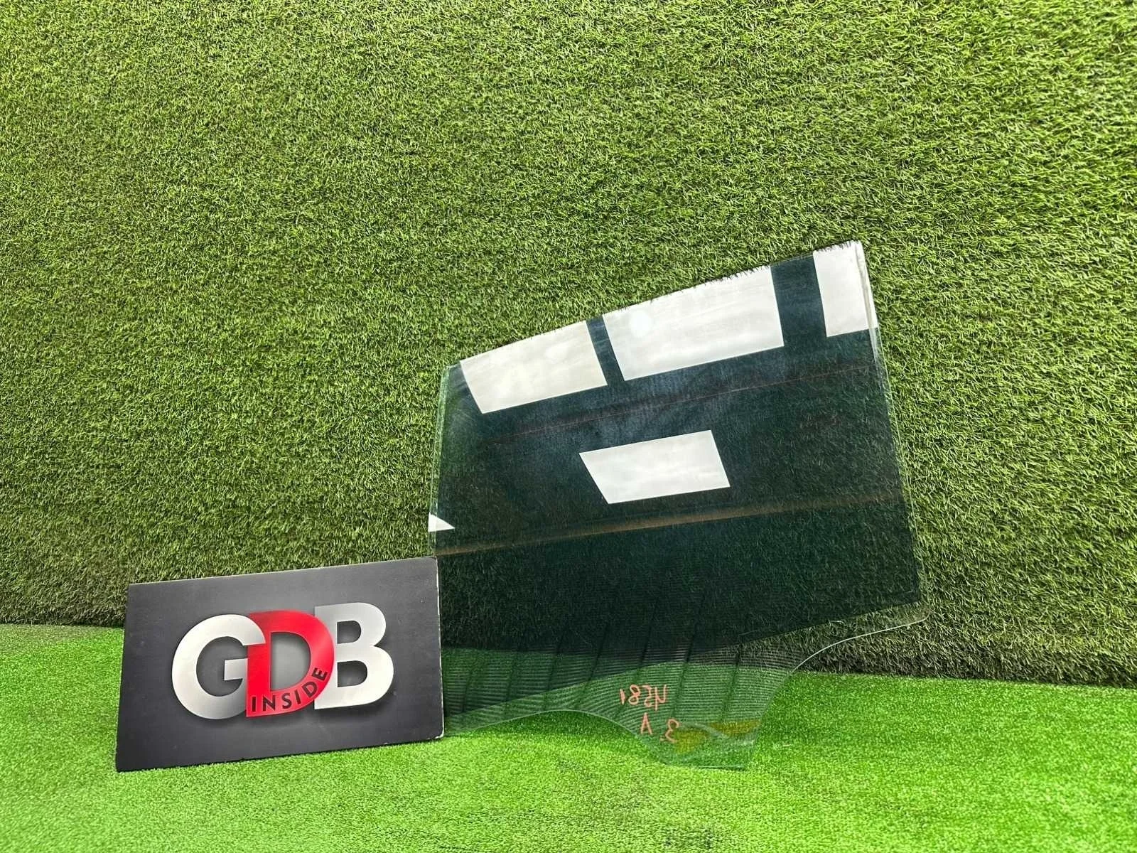 Стекло BMW X5 19.01.2012 51357137023 E70 N57D30A, заднее левое