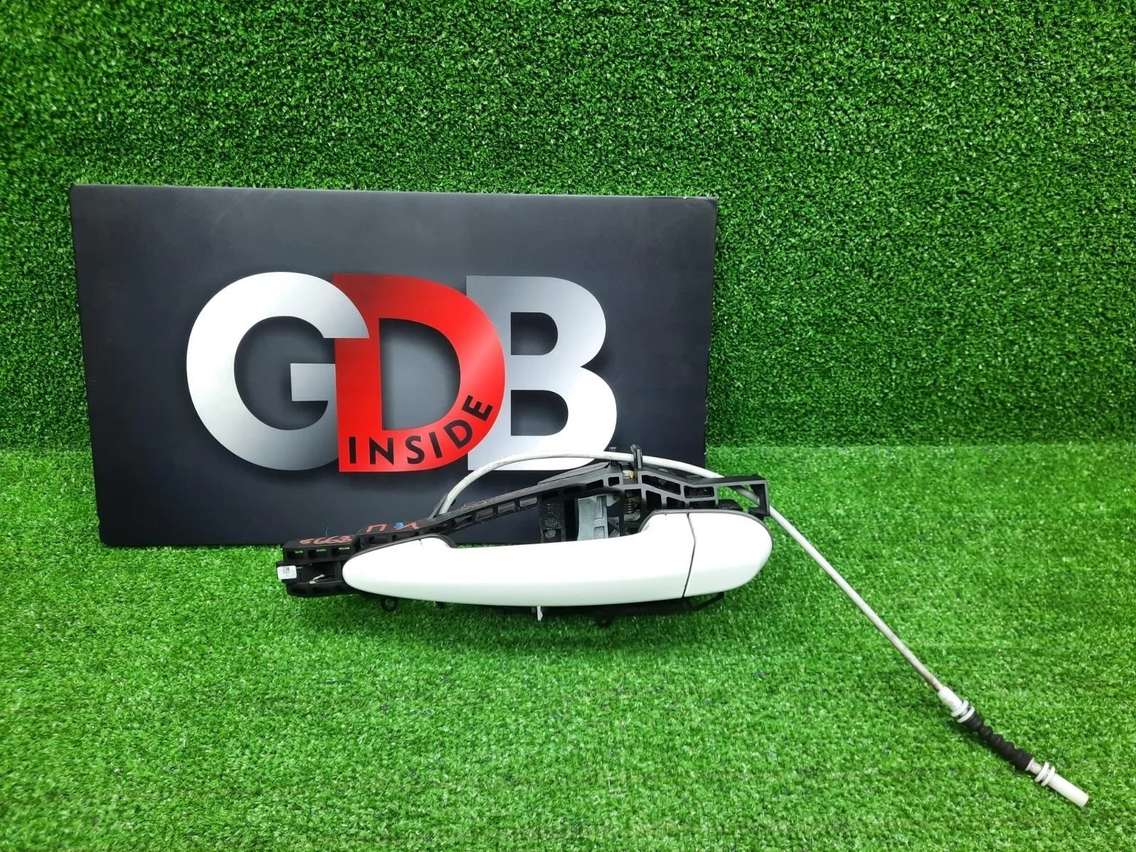 Ручка двери внешняя BMW 1 series 21.01.2014 51217242567 F20 N13B16A, передняя левая